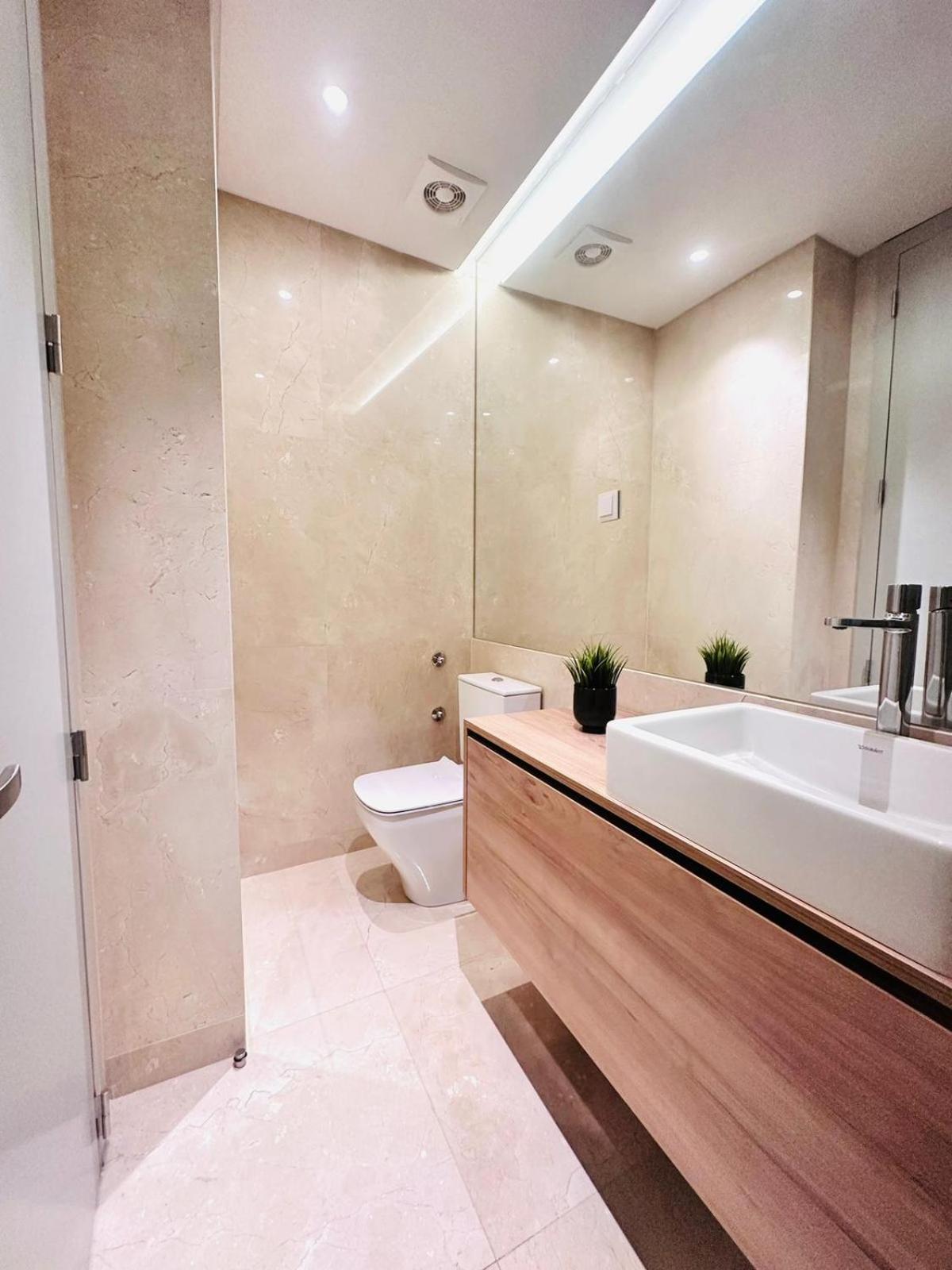 The Eca De Queiroz House - No Cv E - Three-bedroom